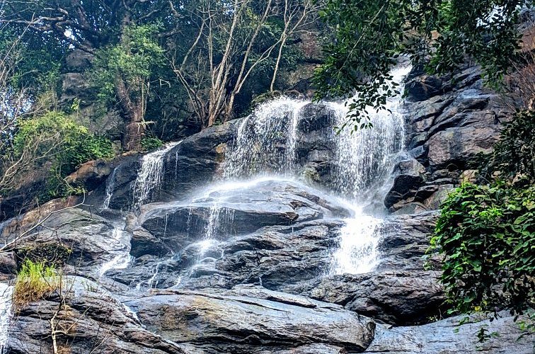 Kiliyur Falls